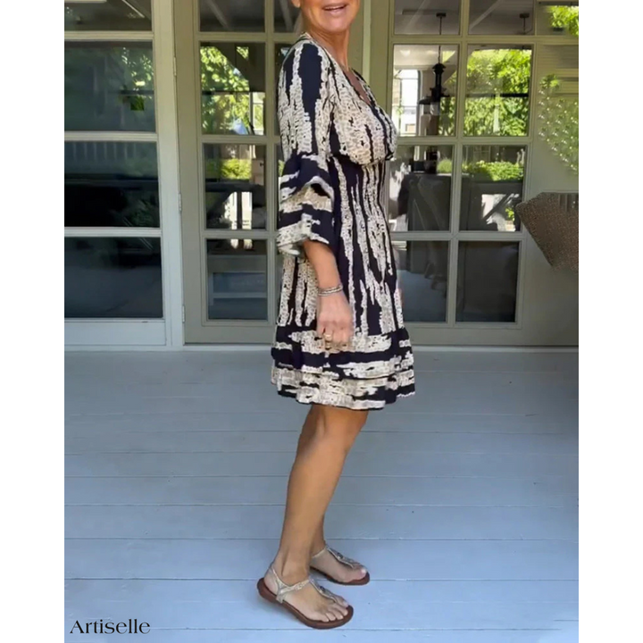 Artiselle | Lily - Glamour Goddess V-Neck Dress.